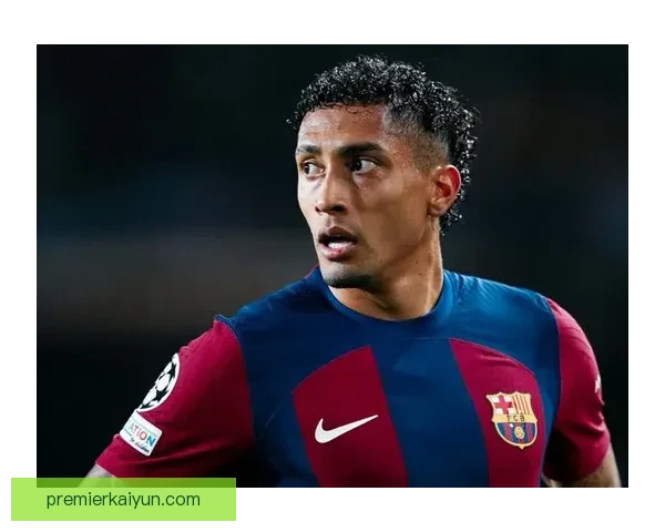 拉菲尼亚盘带能力持续提升，本赛季过人成功率稳步提高